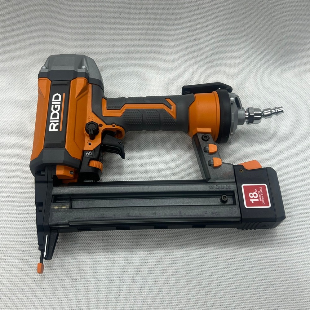 RIDGID R150MSF Stapler Pneumatic Orange 18 Gauge Narrow Crown Finish Tool